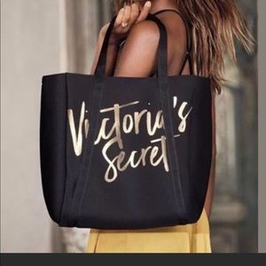 Victoria’s Secret insulated tote bag